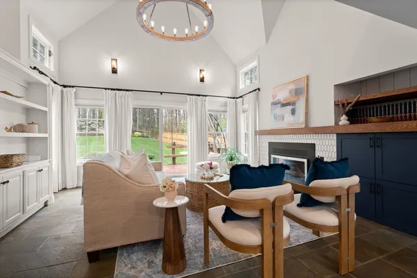 $997,000 | 40 Mohawk Drive, Acton, MA 01720