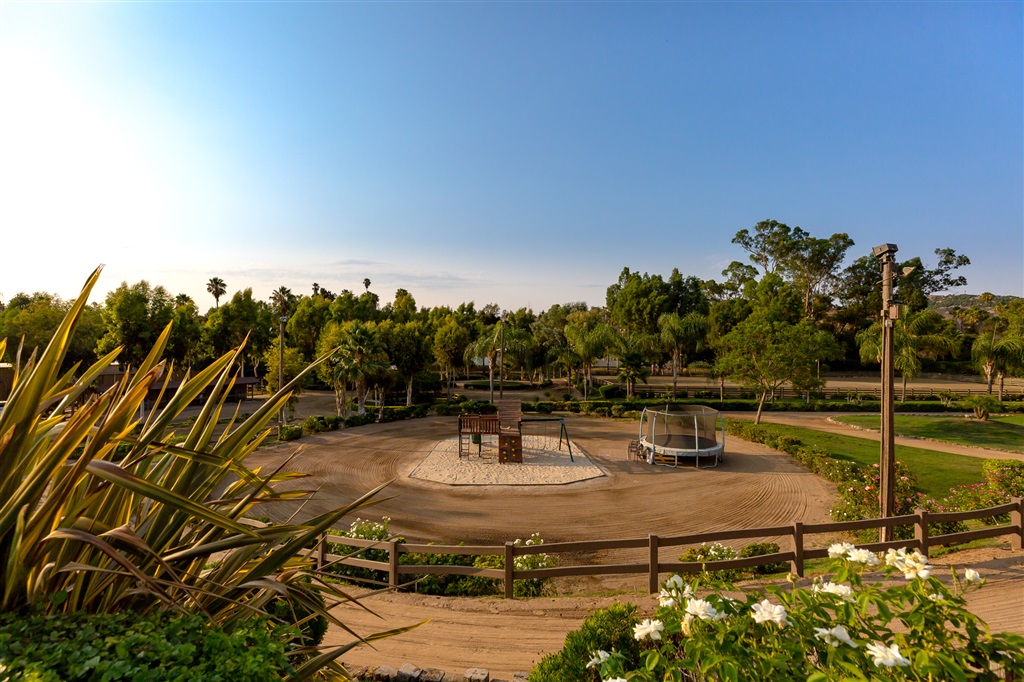 1291 Summit Place Escondido, CA 92025 - Photo 16 of 25