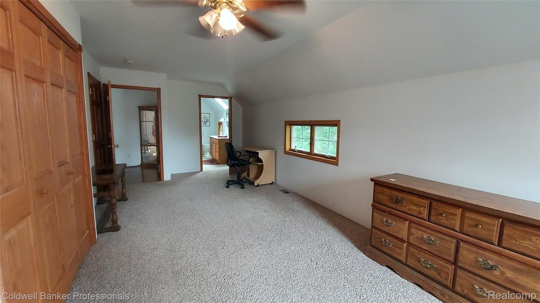 997 South Garner Road Milford, MI 48380 - Photo 28 of 43 20210824_120616.jpg