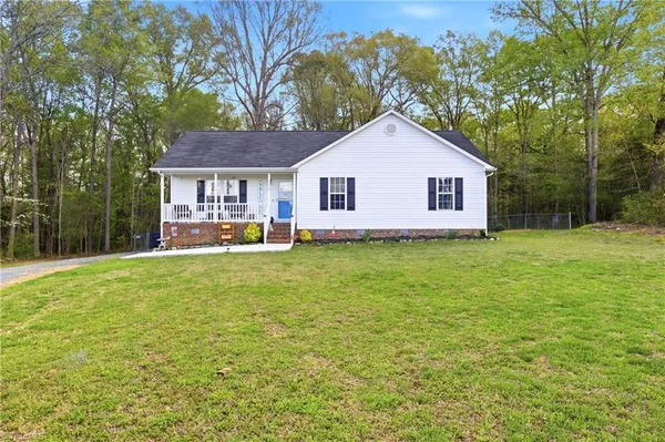 $302,000 | 4803 Hopewood Court, Graham, NC 27253