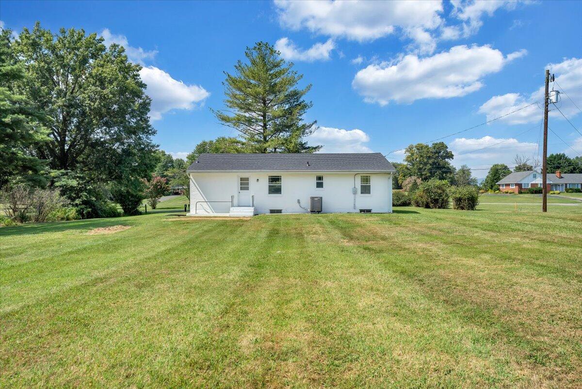 2282 Trinity Road Troutville, VA 24175 - Photo 11 of 36 BEAUTIFUL!