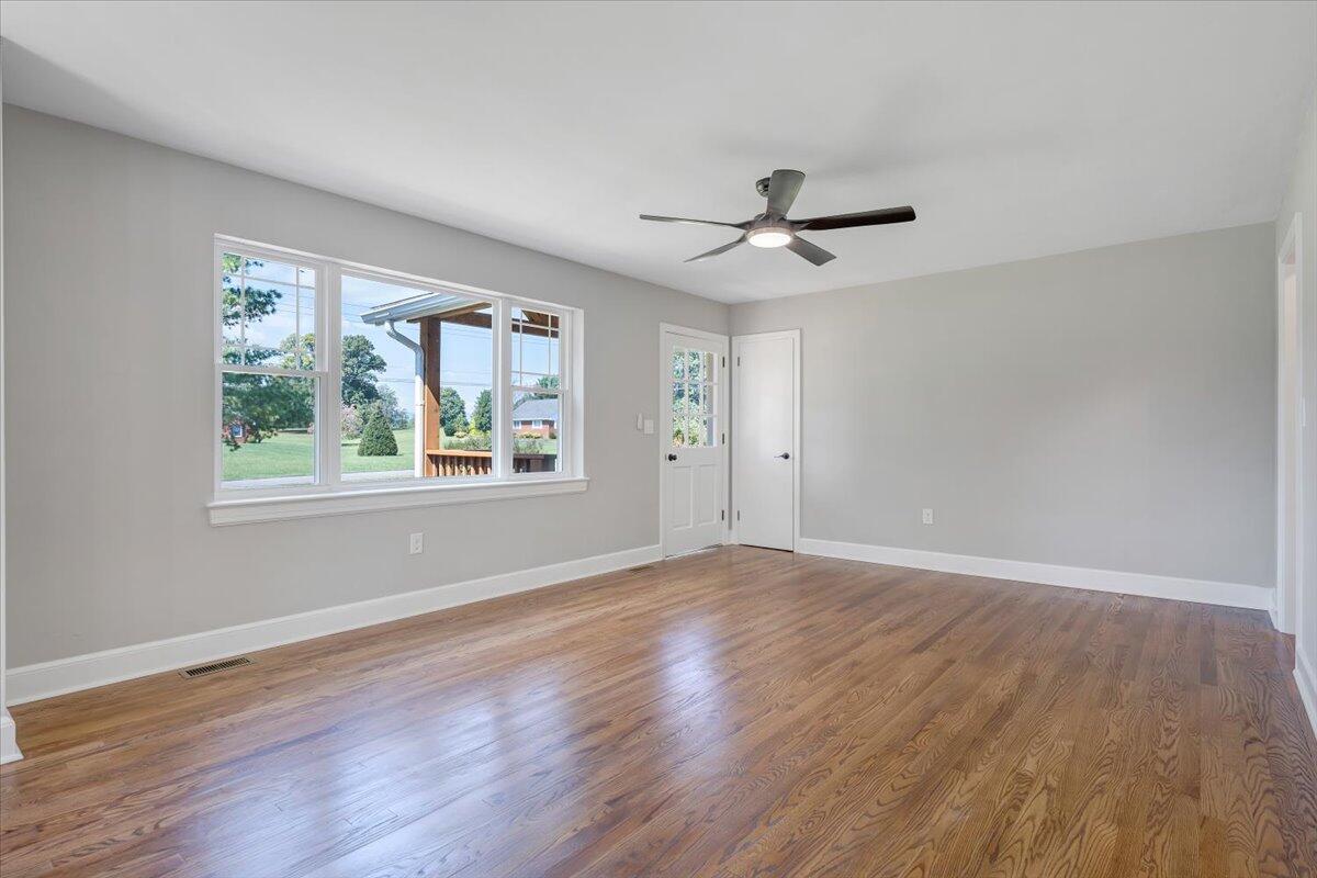 2282 Trinity Road Troutville, VA 24175 - Photo 18 of 36 REFINSHED HARDWOODS!