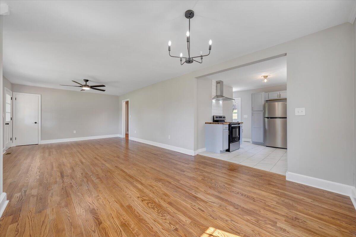 2282 Trinity Road Troutville, VA 24175 - Photo 20 of 36 STUNNING!