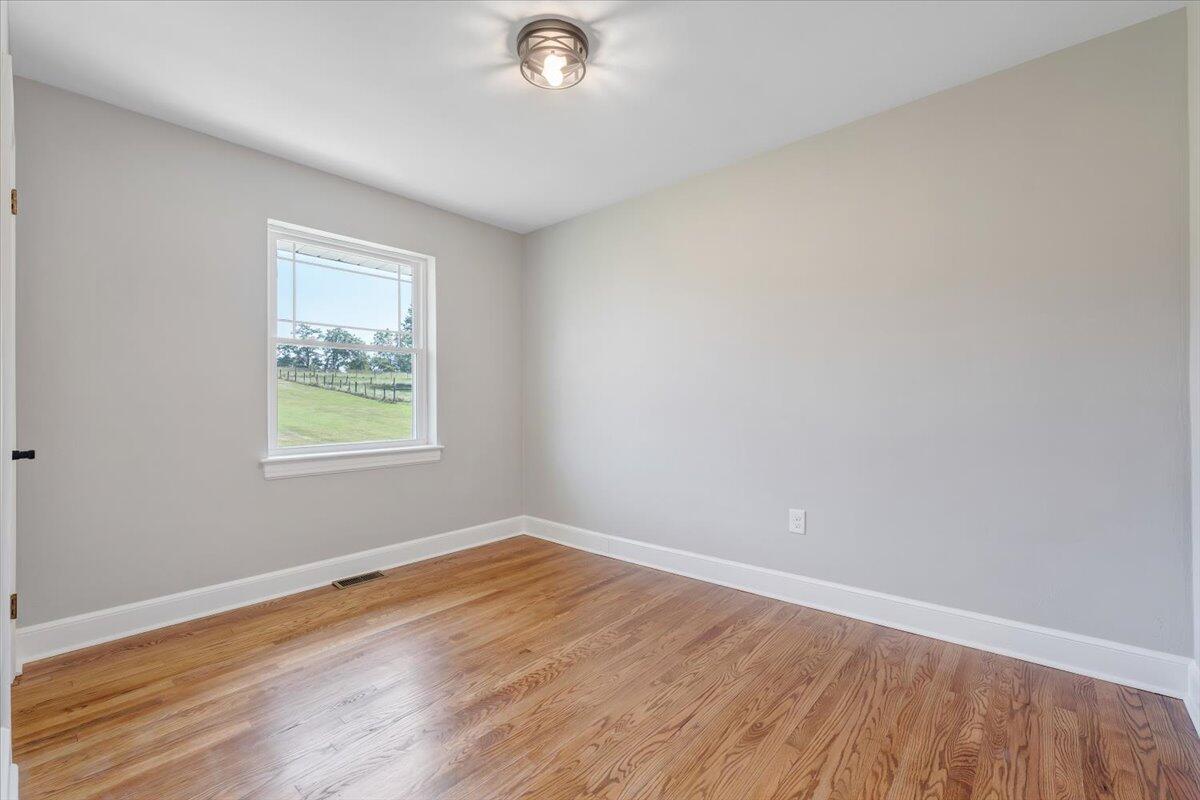2282 Trinity Road Troutville, VA 24175 - Photo 28 of 36 BEDROOM!