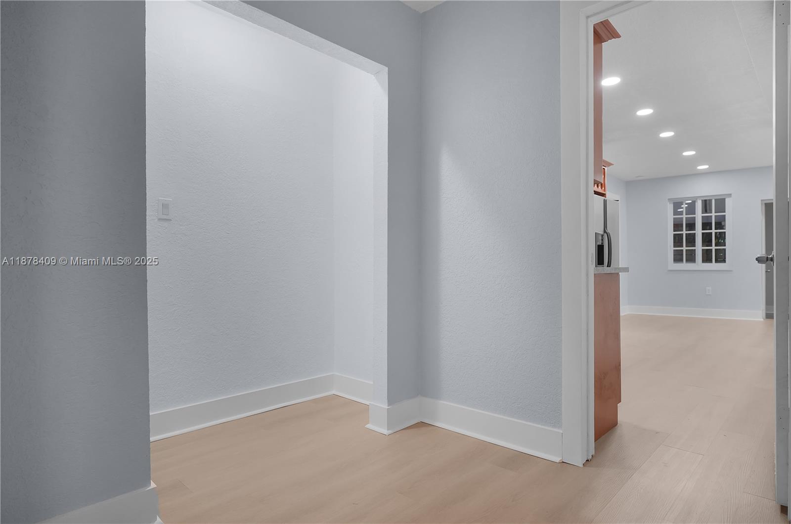 430 Southwest 15th Road Miami, FL 33129 - Photo 5 of 15 a view of an empty room