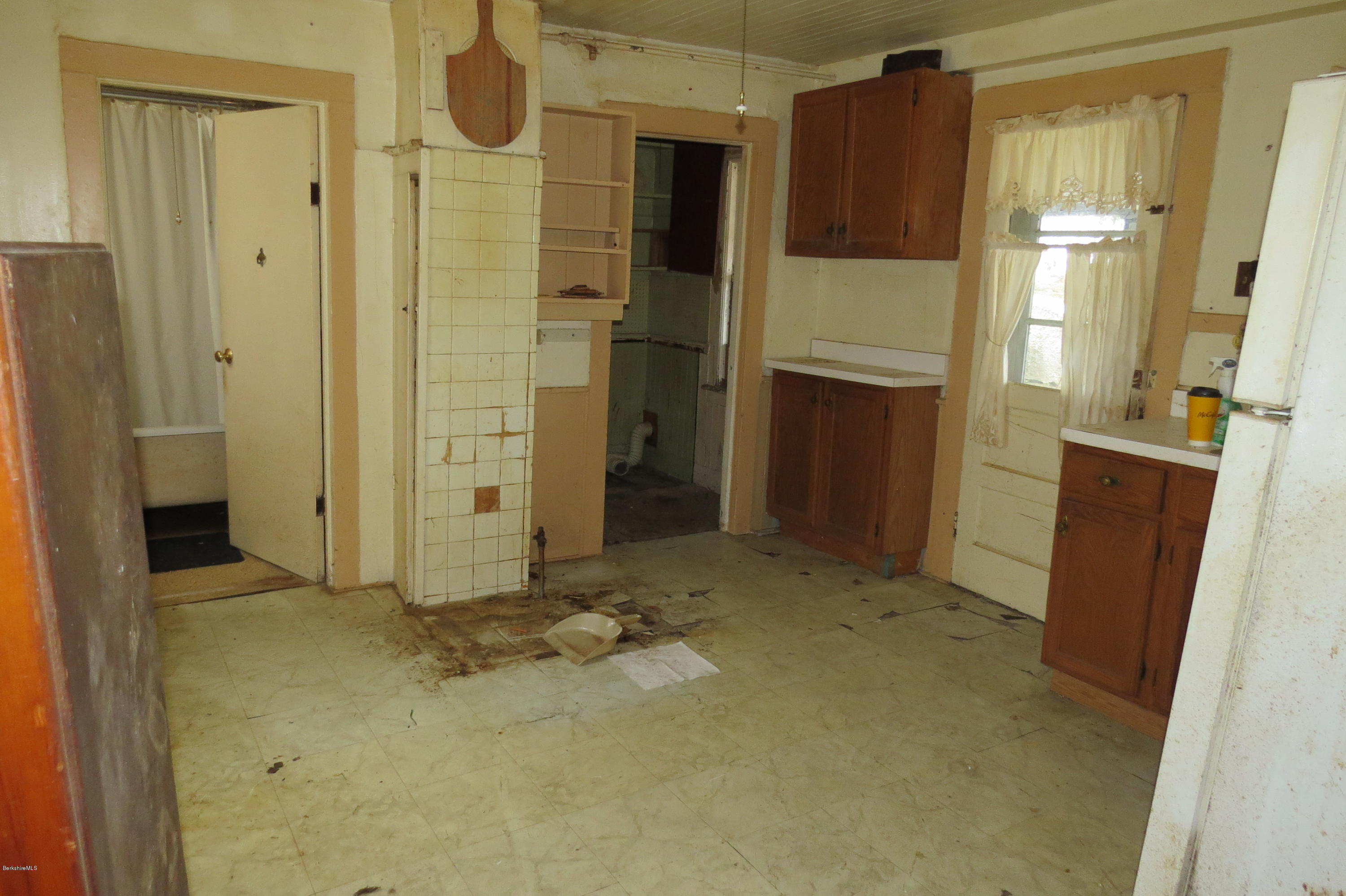 684 North Hoosac Road Williamstown, MA 01267 - Photo 14 of 24 IMG_7145