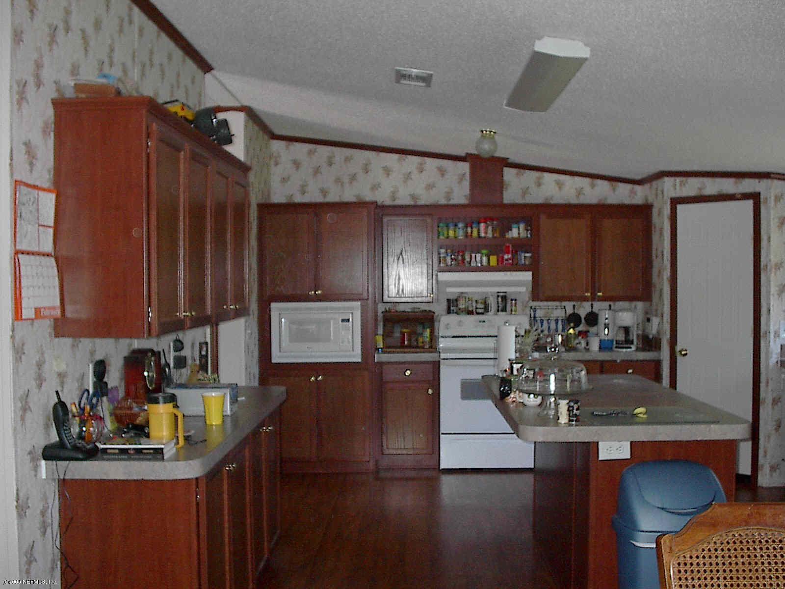 219 Clifton Road Crescent City, FL 32112 - Photo 2 of 5 Kitchen