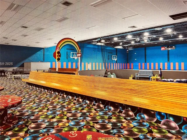 $499,999 | 453 Lakeview Drive, Unit 1, Weston, FL 33326