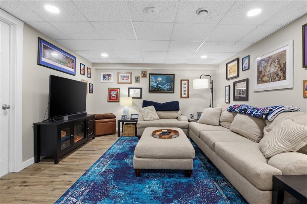 5600 5th Street Pittsburgh, PA 15236 - Photo 22 of 29 Are you here for the WOW factor??? Because here it is again!!