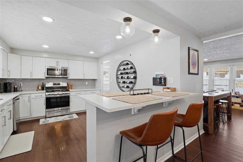 5600 5th Street Pittsburgh, PA 15236 - Photo 10 of 29 Simply stunning!