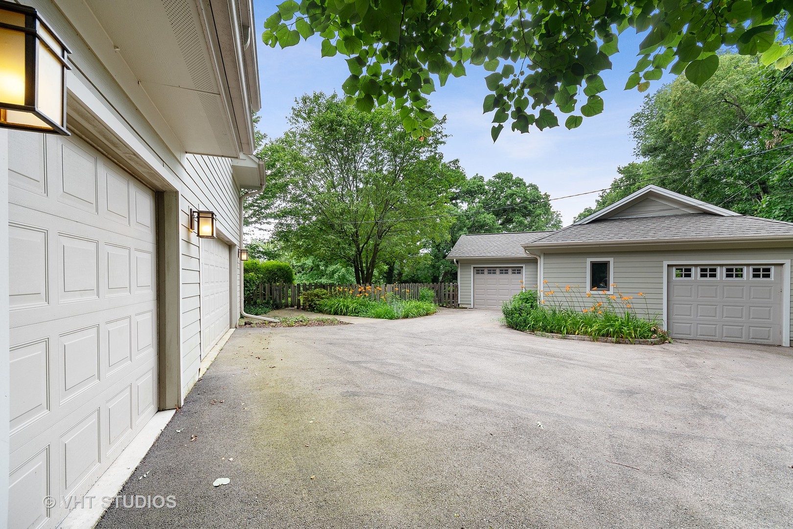 41-w030 Whitney Road St. Charles, IL 60175 - Photo 2 of 31