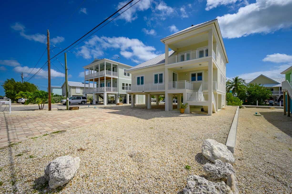 589 Pirates Road Summerland Key, FL 33042 - Photo 38 of 43 Front