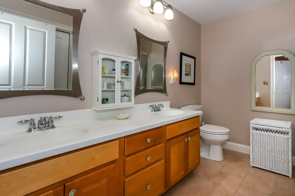 29 Maple Street, Unit F Canton, MA 02021 - Photo 5 of 9 Gallery Image 5