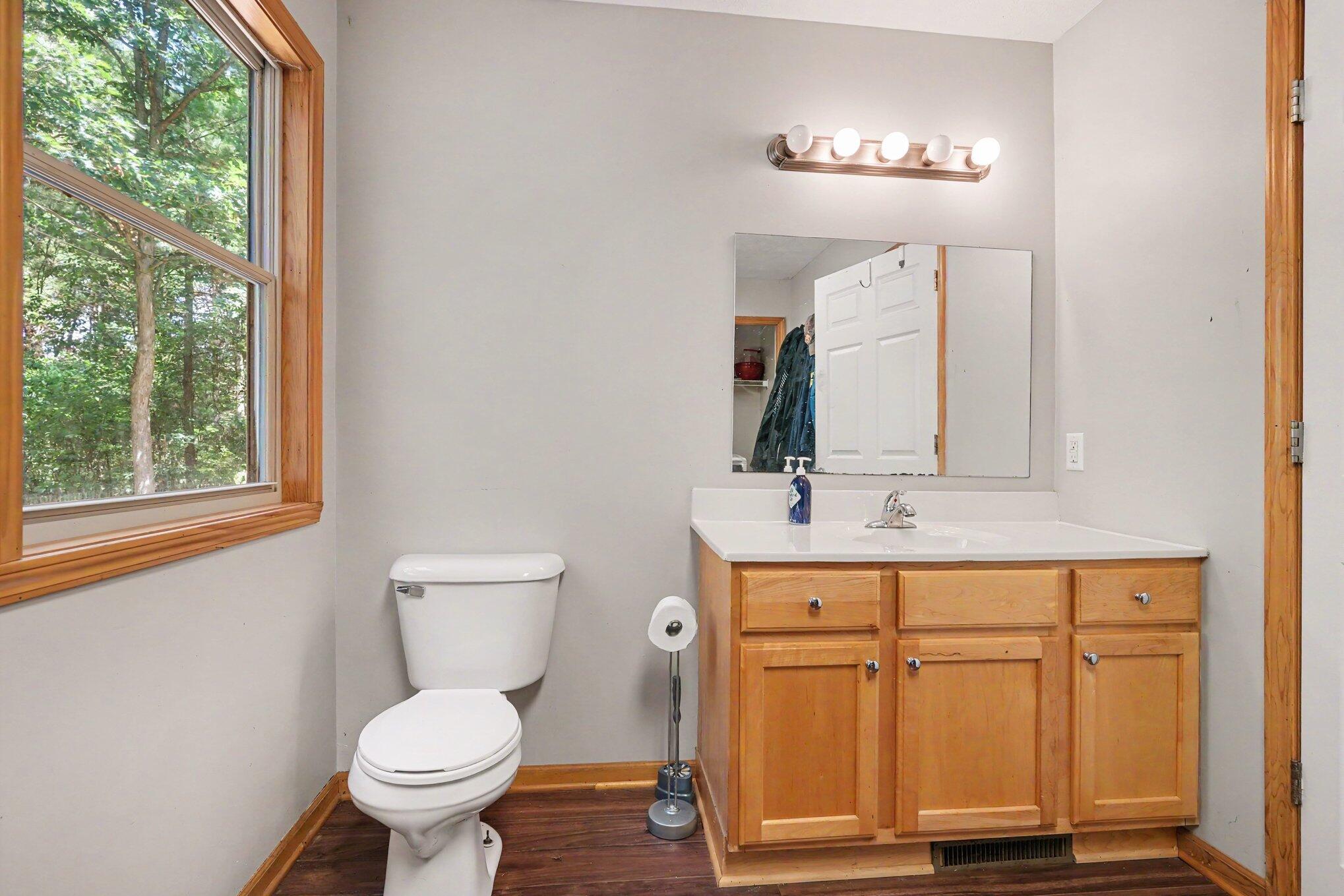 416 East River Road Muskegon, MI 49445 - Photo 11 of 43 011_file_4274