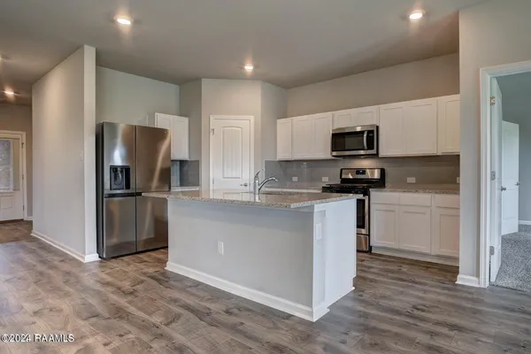 $1,850 | 107 Emerald Star Lane, Lafayette, LA 70506