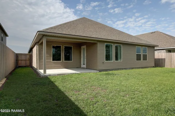 $1,850 | 107 Emerald Star Lane, Lafayette, LA 70506
