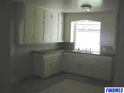 311 North 9th Street Decatur, IN 46733 - Photo 4 of 5 Gallery Image 4