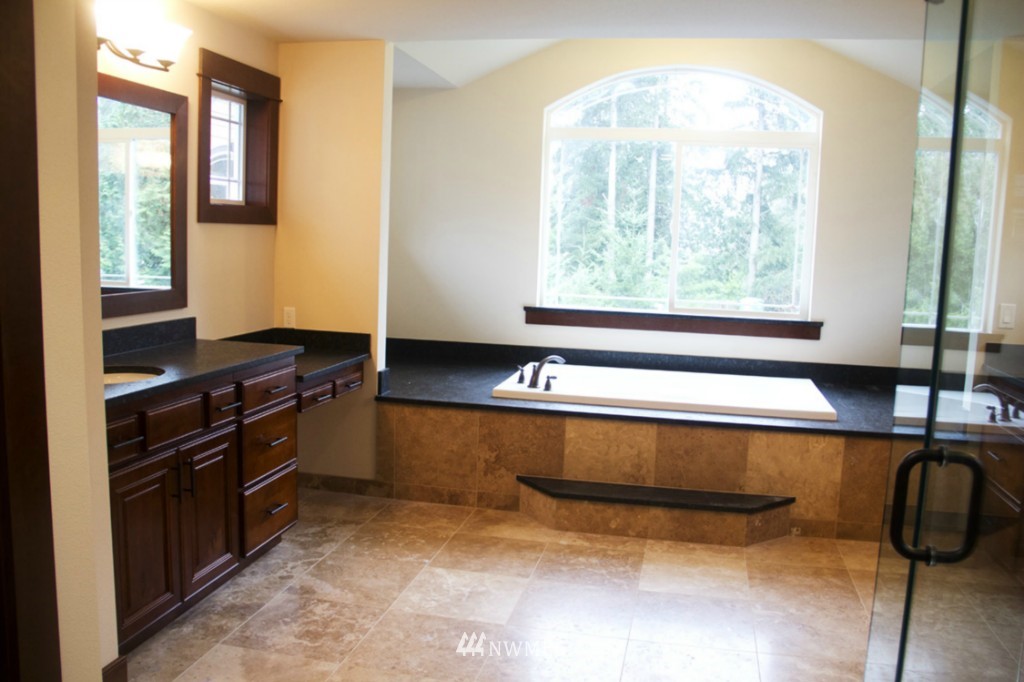 23227 Locust Way Bothell, WA 98021 - Photo 11 of 23