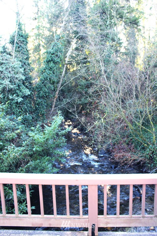 23227 Locust Way Bothell, WA 98021 - Photo 4 of 23