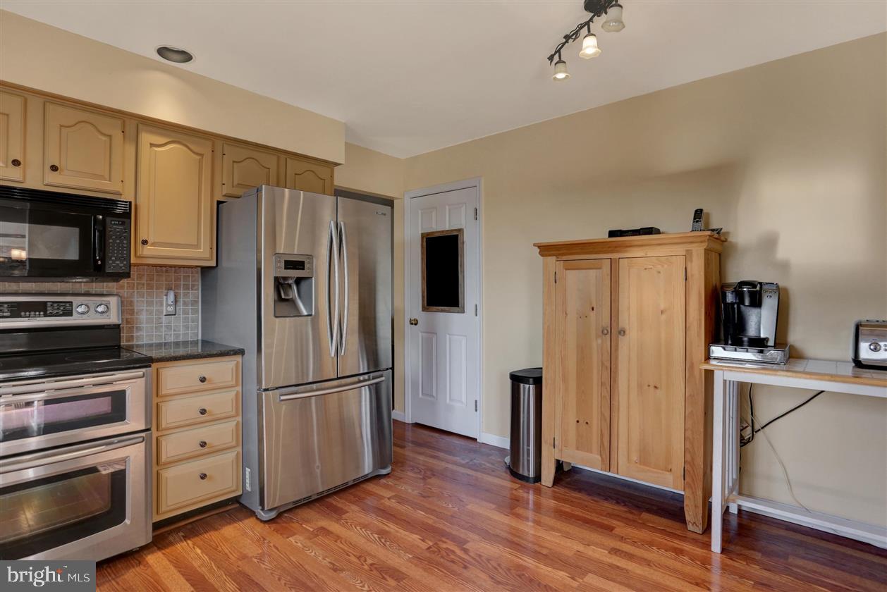 824 Dunbar Road Carlisle, PA 17013 - Photo 8 of 29 Gallery Image 8