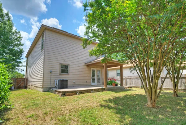 $2,300 | 140 Plum Path, Kyle, TX 78640