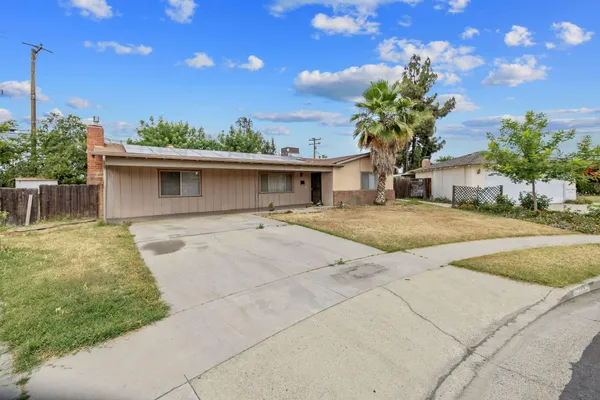 $315,000 | 1146 Lassen Drive, Hanford, CA 93230
