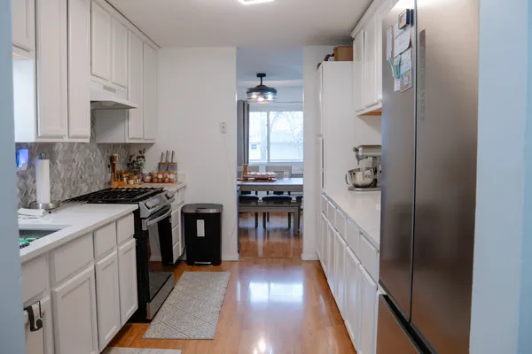 $245,000 | 2612 North Windsor Drive, Unit 201, Arlington Heights, IL 60004