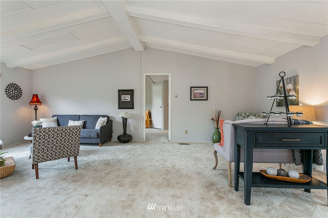 23614 Lake Drive West Bothell, WA 98021 - Photo 13 of 22