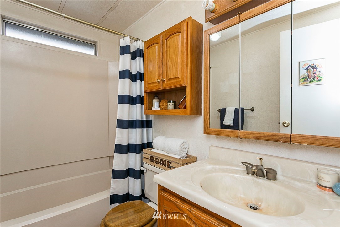 23614 Lake Drive West Bothell, WA 98021 - Photo 21 of 22