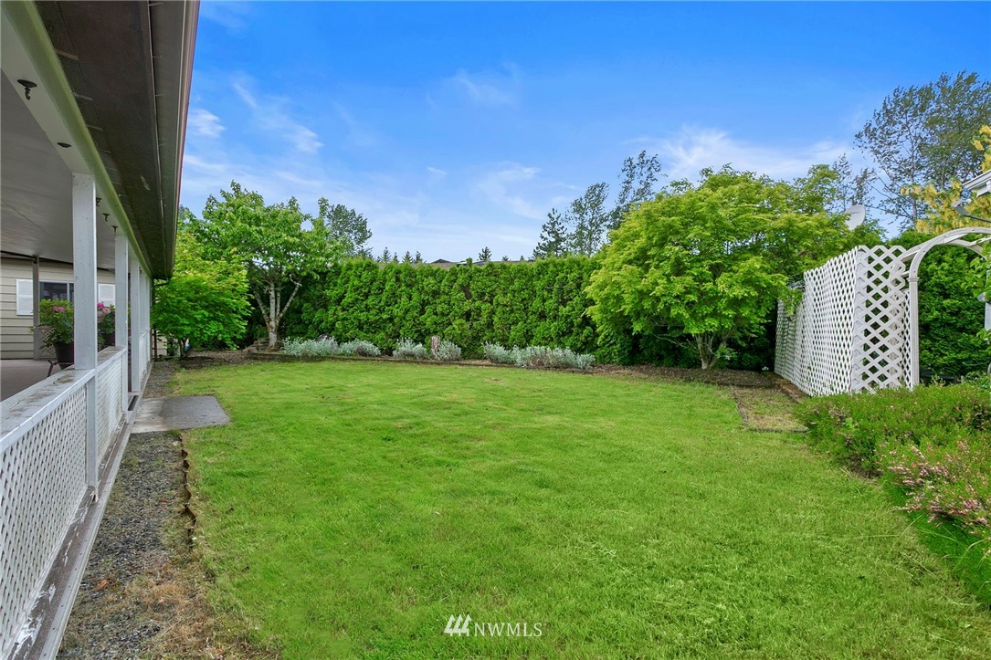 23614 Lake Drive West Bothell, WA 98021 - Photo 9 of 22
