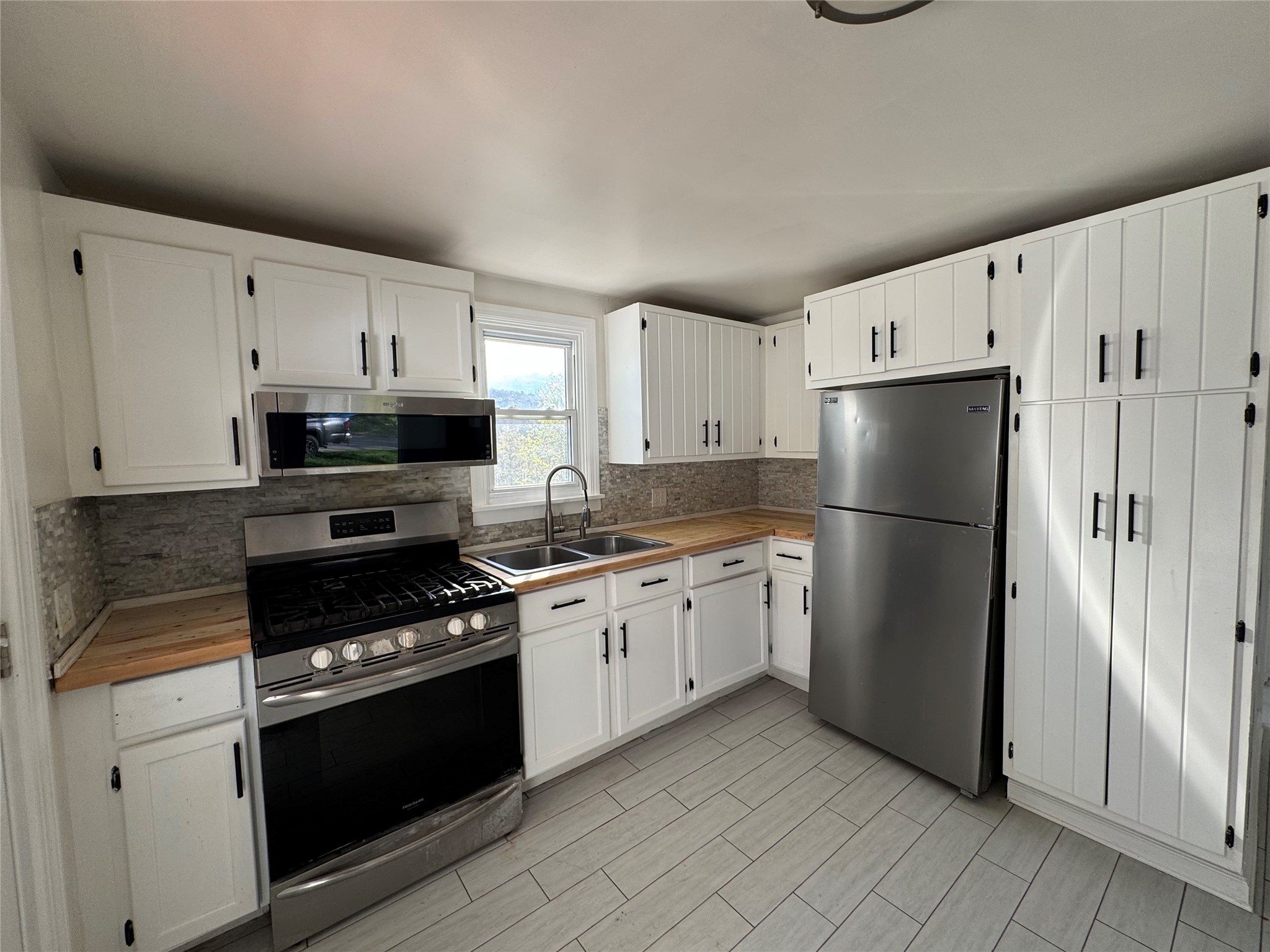 56 Powers Road Binghamton, NY 13903 - Photo 7 of 23