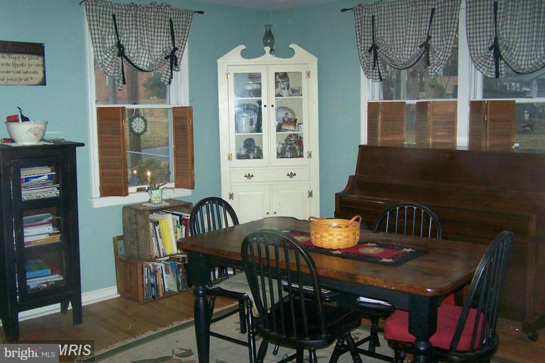 1137 Poplar Grove Road Street, MD 21154 - Photo 6 of 11 Dining Room