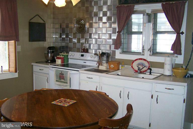 1137 Poplar Grove Road Street, MD 21154 - Photo 7 of 11 Kitchen