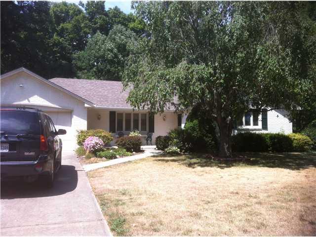 108 East Falcon Run Pendleton, IN 46064 - Photo 2 of 17 Gallery Image 2