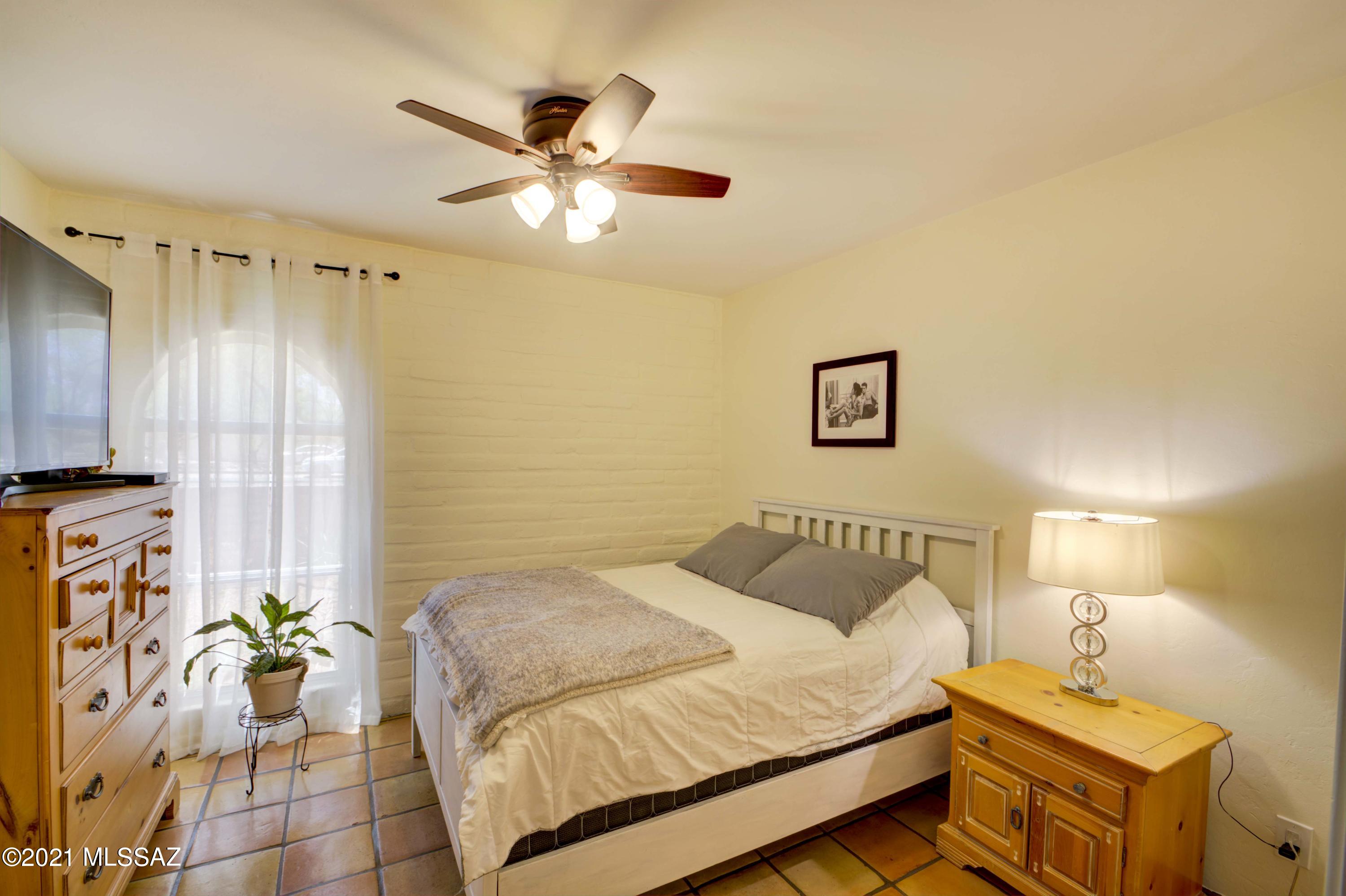 8901 East Bears Path Road Tucson, AZ 85749 - Photo 23 of 40