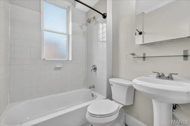 $799,900 | 4051 Russell Boulevard, St. Louis, MO 63110