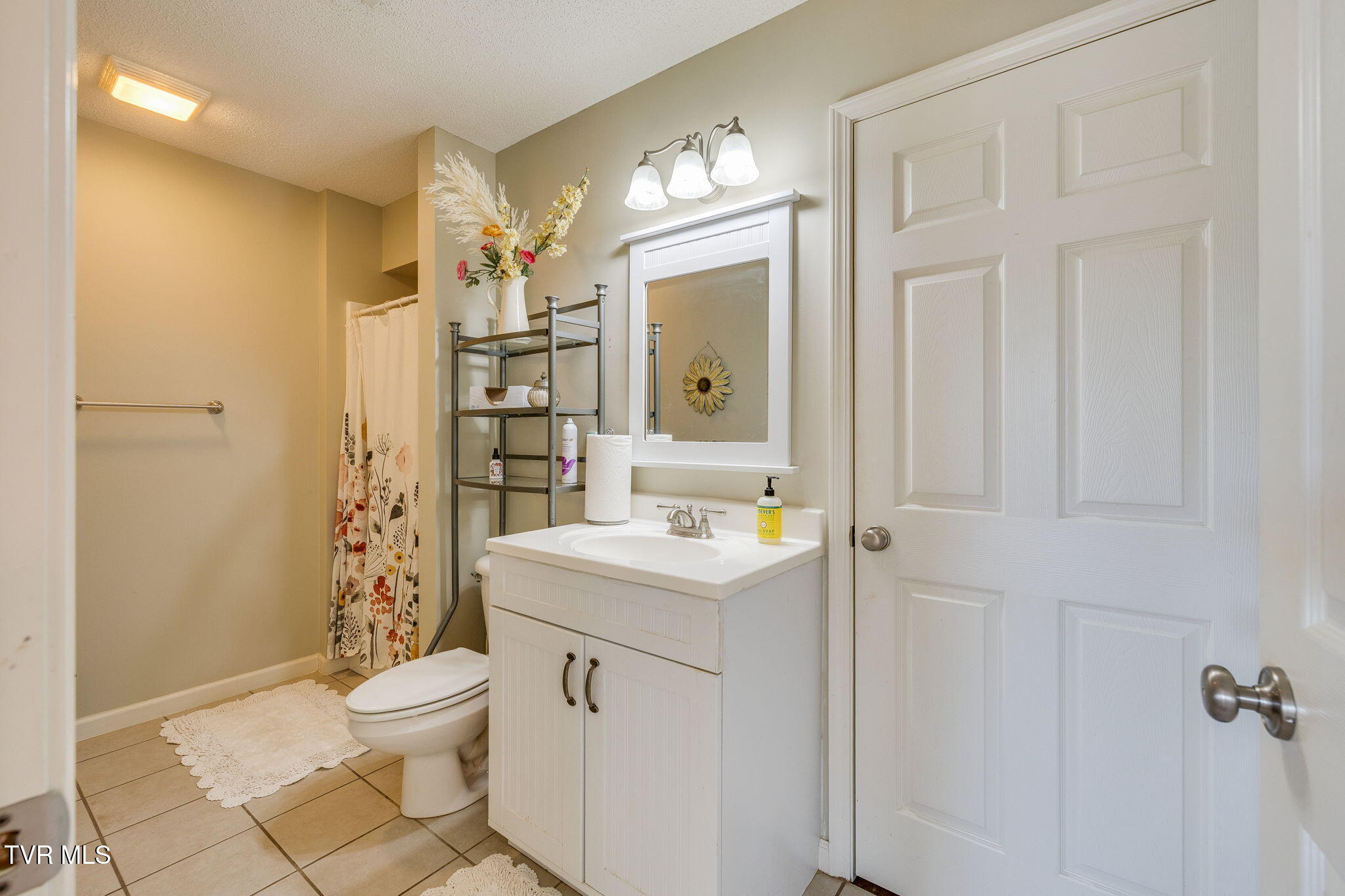 1238 Fordtown Road Jonesborough, TN 37659 - Photo 27 of 50 036