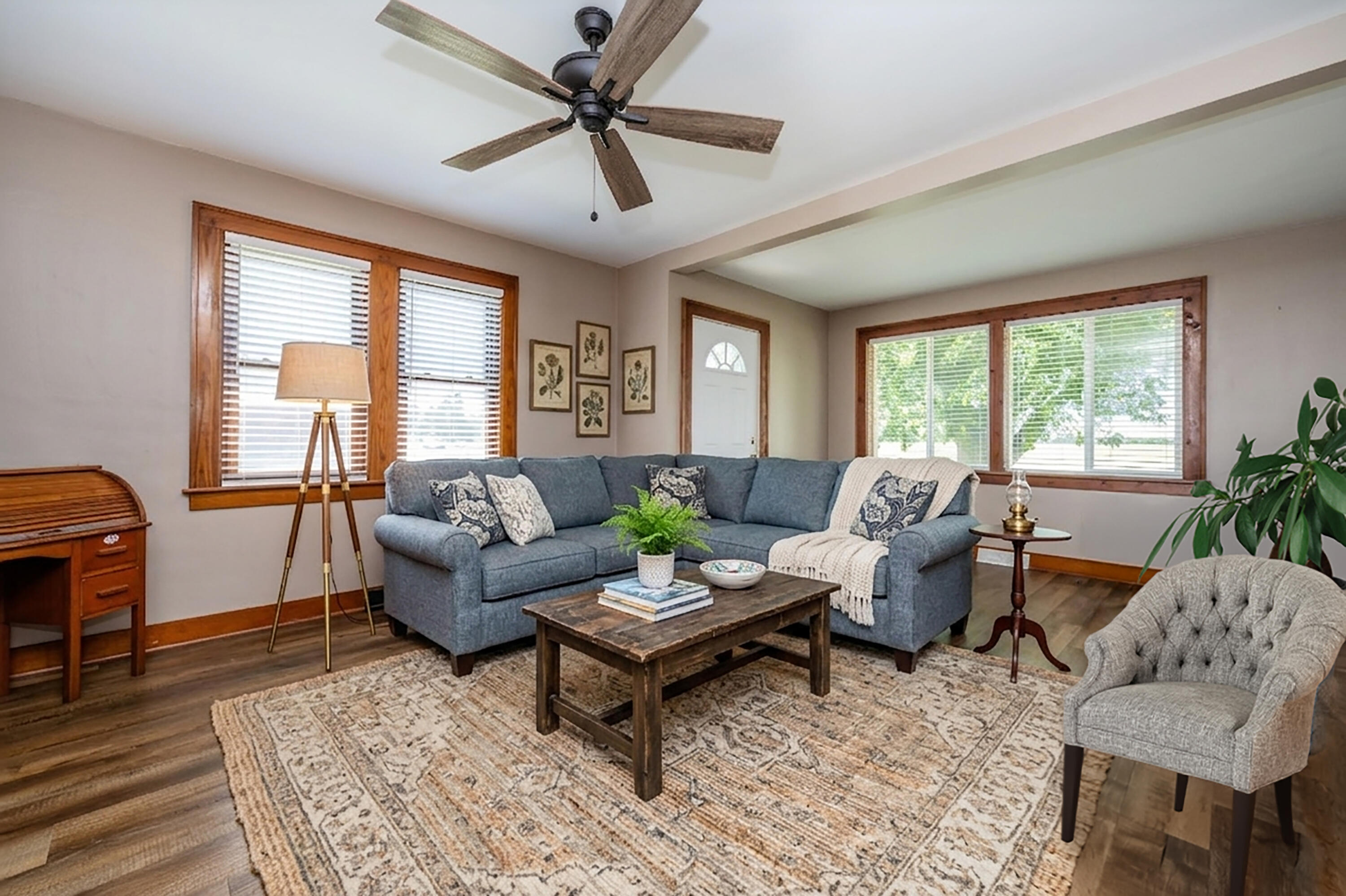 887 West Hinchman Road Baroda, MI 49101 - Photo 23 of 53 Hinchman-Living Room