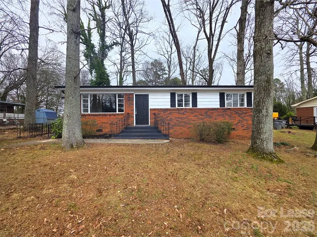 $1,695 | 1407 Sherwood Drive, Kannapolis, NC 28081