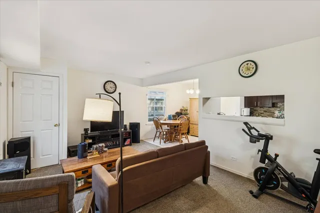 $219,900 | 2169 Dogwood Lane, Unit 46C, Palatine, IL 60074