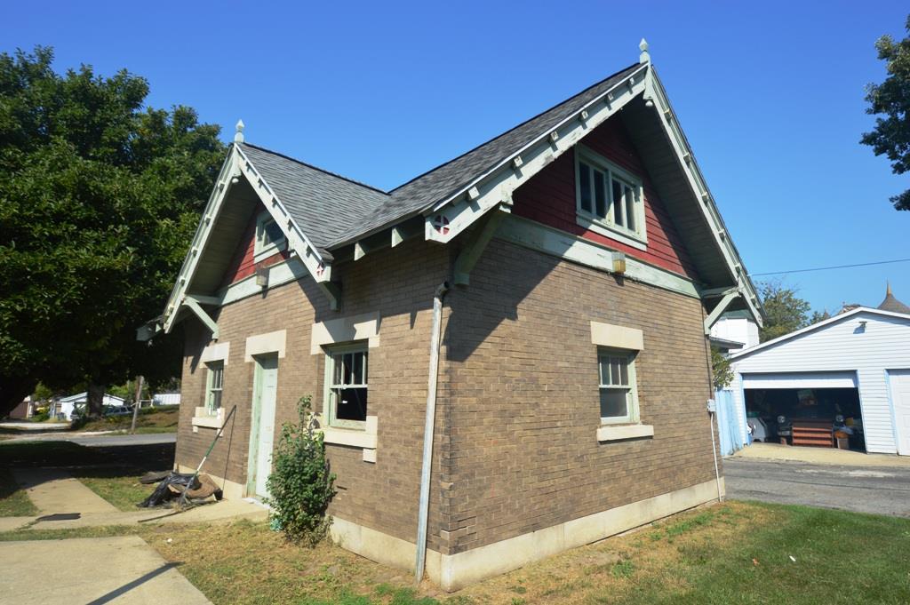 500 East Clinton Street Frankfort, IN 46041 - Photo 8 of 9