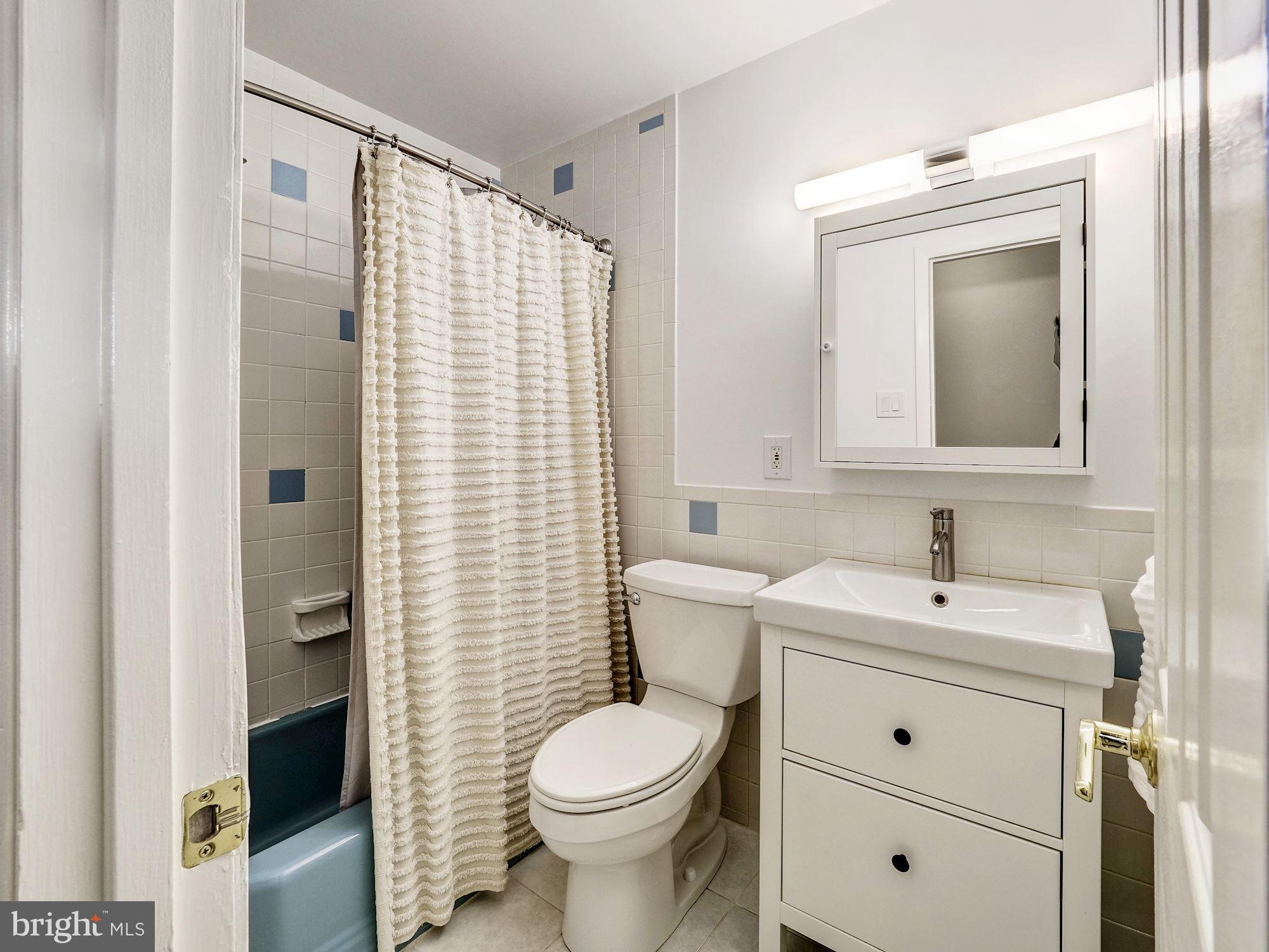 11816 Seven Locks Road Potomac, MD 20854 - Photo 22 of 31 Gallery Image 22