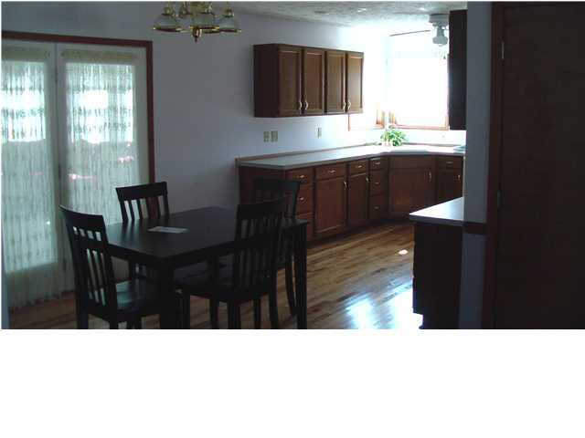 7407 Old State Road Evansville, IN 47710 - Photo 6 of 12 Gallery Image 6