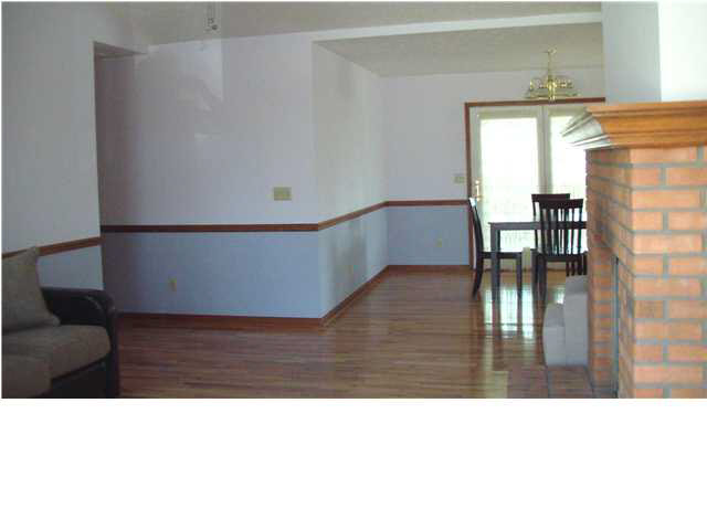 7407 Old State Road Evansville, IN 47710 - Photo 8 of 12 Gallery Image 8