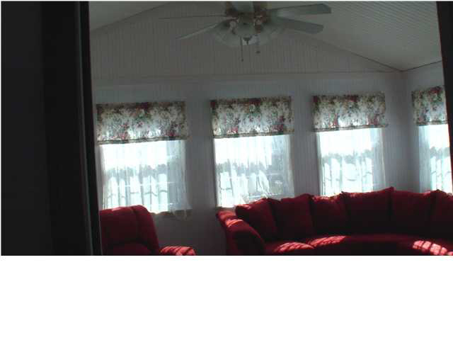 7407 Old State Road Evansville, IN 47710 - Photo 9 of 12 Gallery Image 9