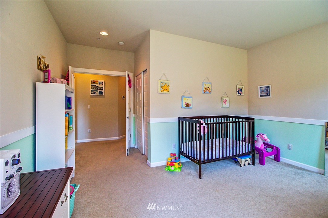 3075 Ridge View Place DuPont, WA 98327 - Photo 12 of 25 Gallery Image 12