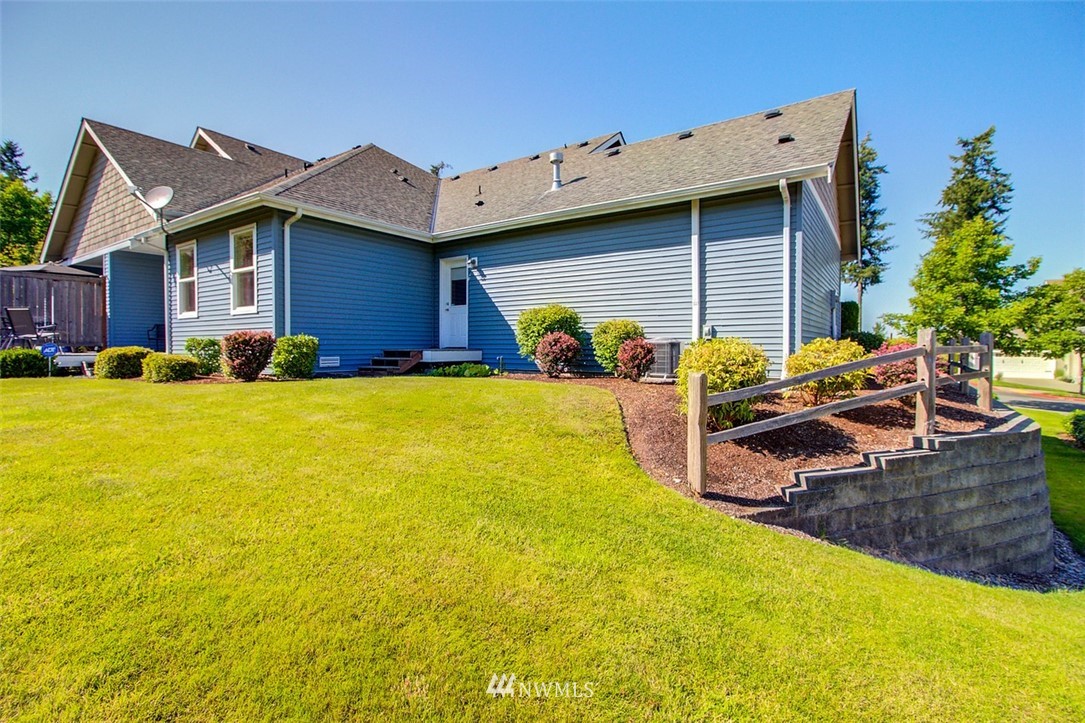 3075 Ridge View Place DuPont, WA 98327 - Photo 24 of 25 Gallery Image 24
