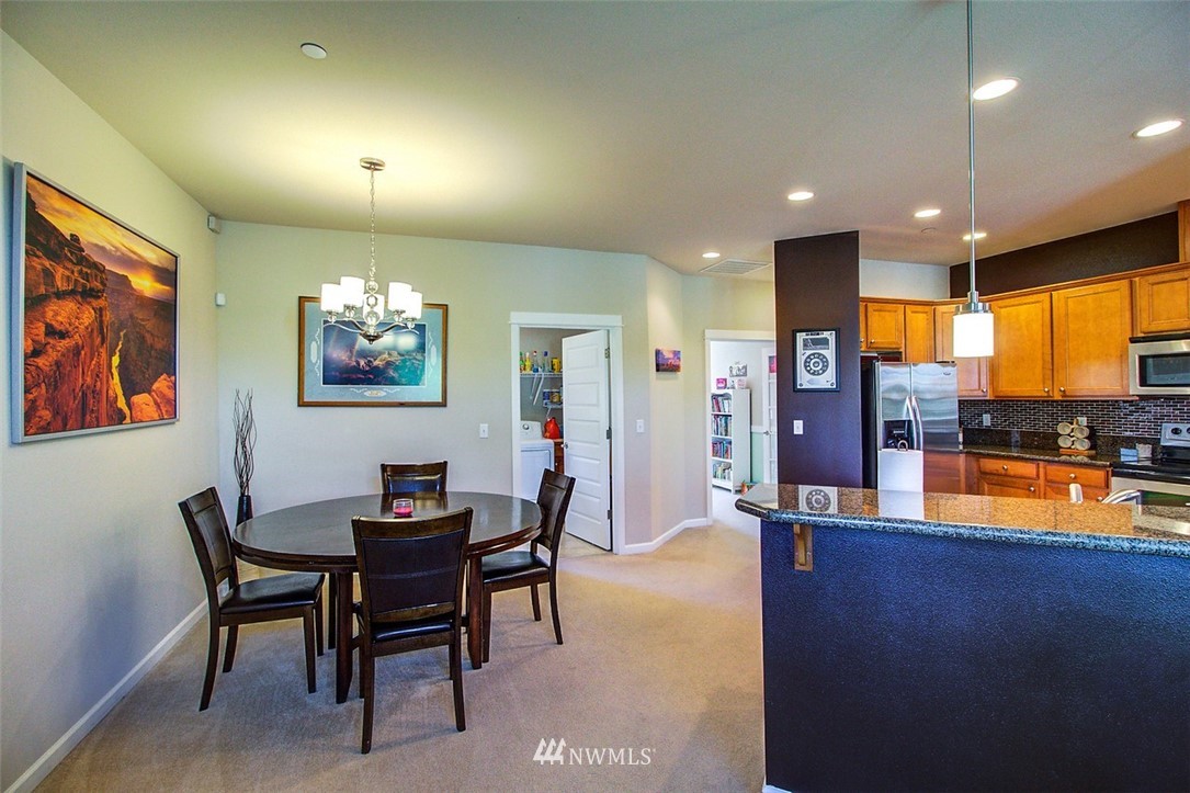 3075 Ridge View Place DuPont, WA 98327 - Photo 6 of 25 Gallery Image 6