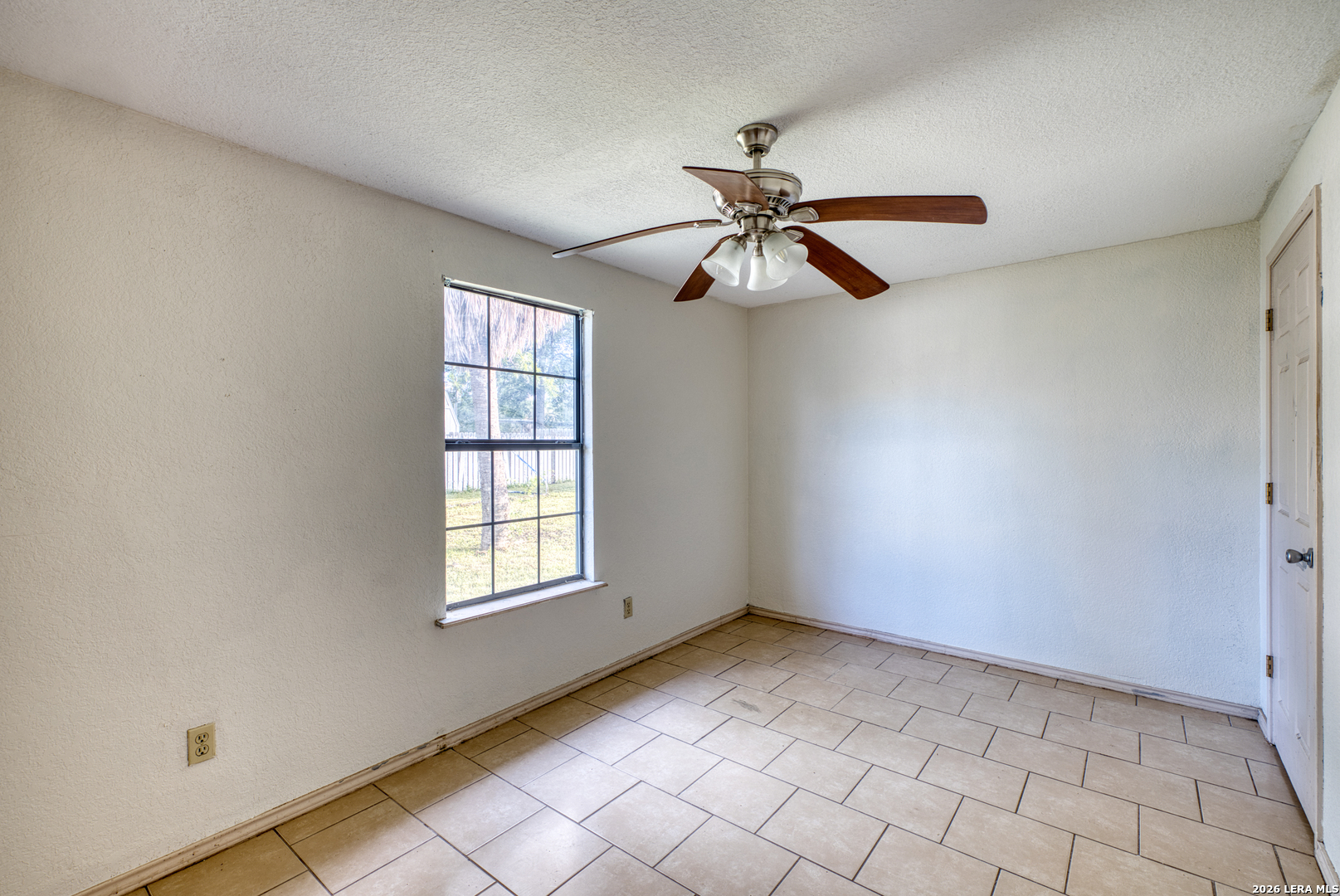 1231 North High Street Uvalde, TX 78801 - Photo 19 of 28