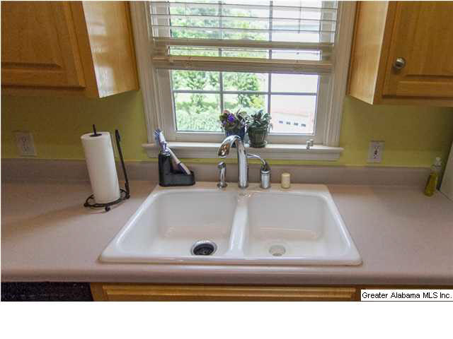1714 Sandy Ridge Way Birmingham, AL 35244 - Photo 7 of 32